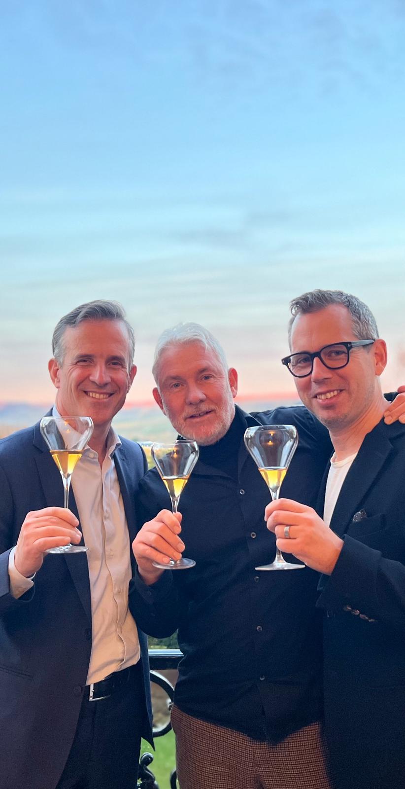 Skål vid solnedgången